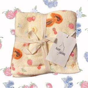 djerf avenue hand towels (fruits)!